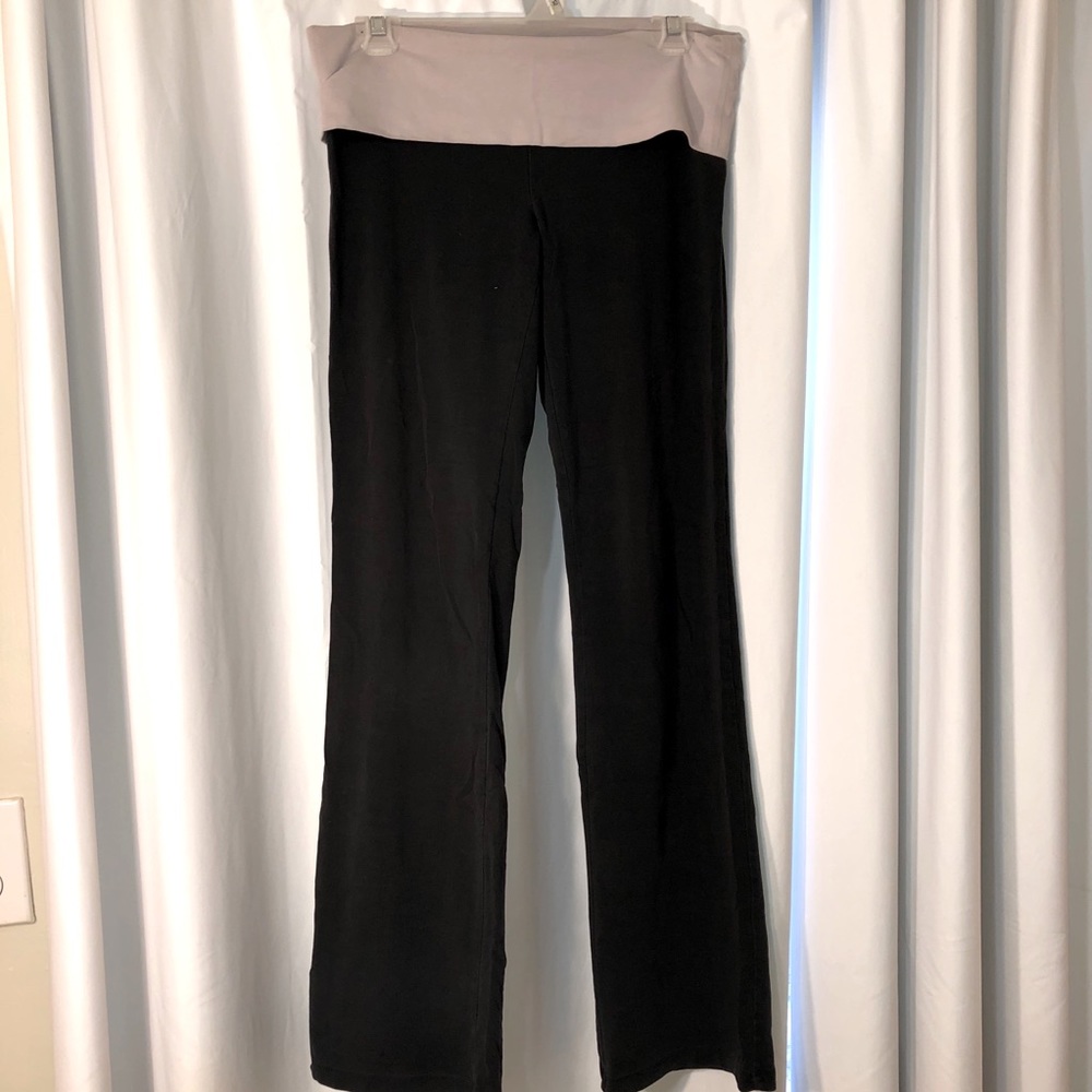 VS Pink Yoga Pants, flared leg